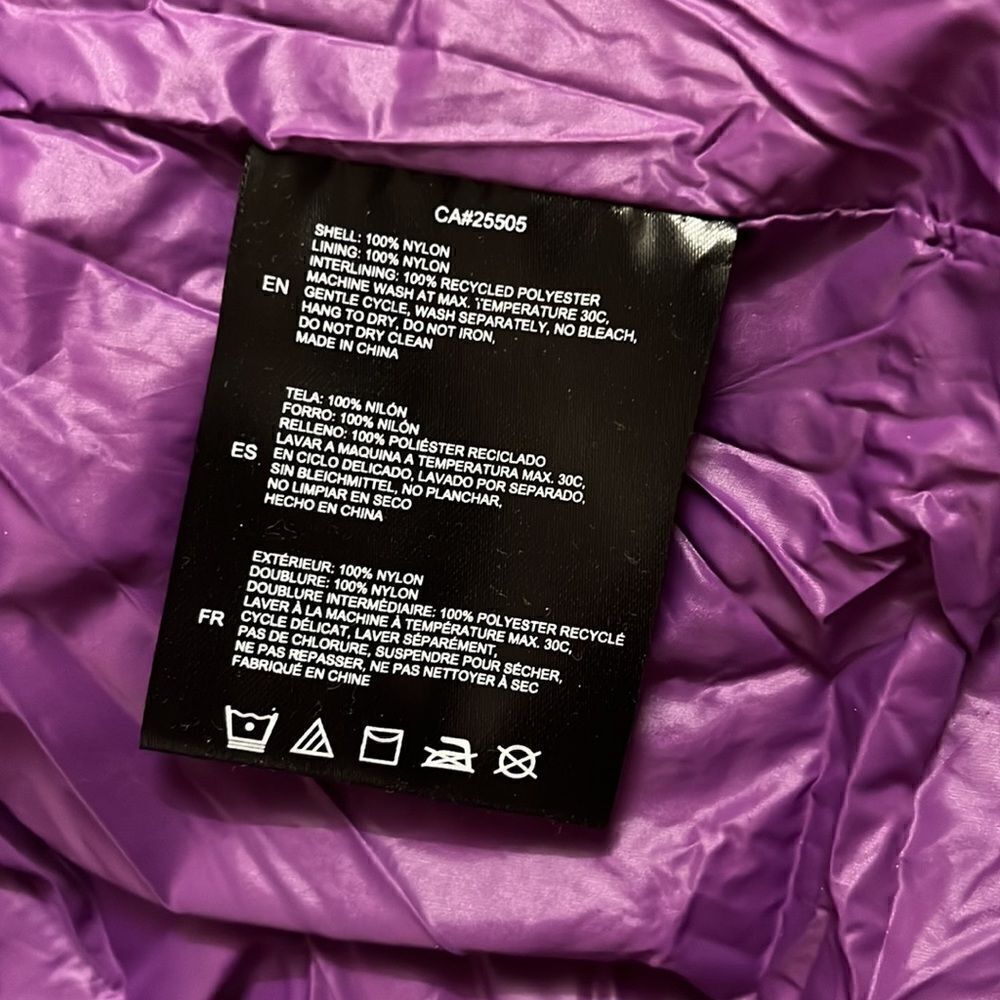 NOIZE Goldie Short Puffer Jacket in Grape - Picture 13 of 16